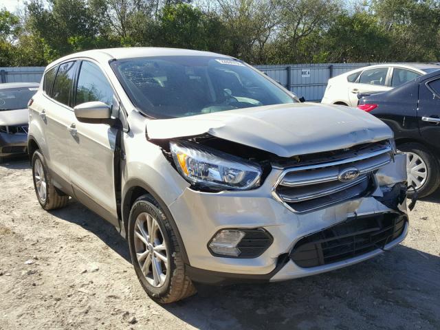 1FMCU0GD1HUB86058 - 2017 FORD ESCAPE SE GOLD photo 1