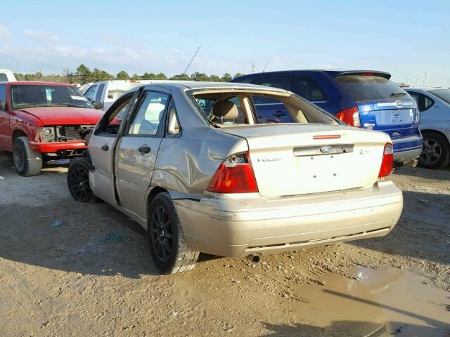 1FAFP34N17W294860 - 2007 FORD FOCUS ZX4 TAN photo 3