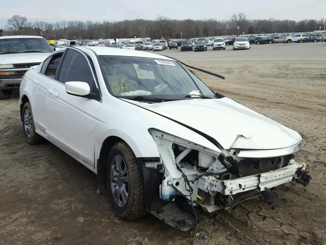 1HGCP2F47BA052142 - 2011 HONDA ACCORD LXP WHITE photo 1