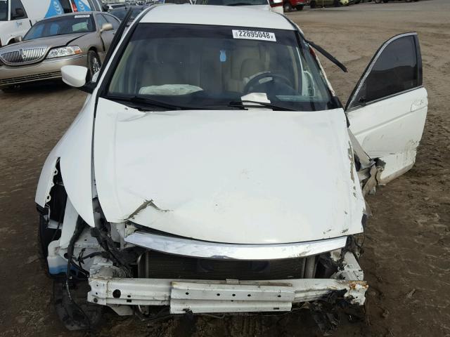 1HGCP2F47BA052142 - 2011 HONDA ACCORD LXP WHITE photo 7