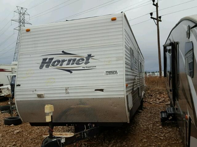 4YDT32B2077200549 - 2007 KEYSTONE RV WHITE photo 2