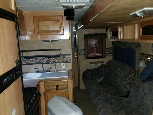 4YDT32B2077200549 - 2007 KEYSTONE RV WHITE photo 6