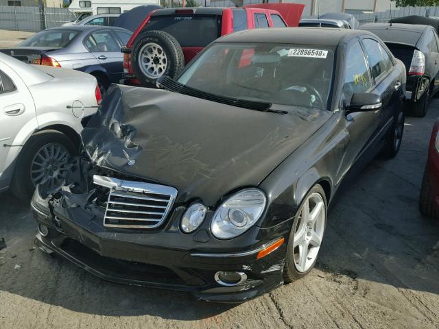 WDBUF72X59B388135 - 2009 MERCEDES-BENZ E 550 BLACK photo 2