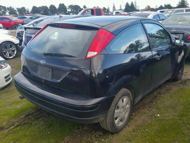 1FAHP31N07W329708 - 2007 FORD FOCUS ZX3 BLACK photo 4