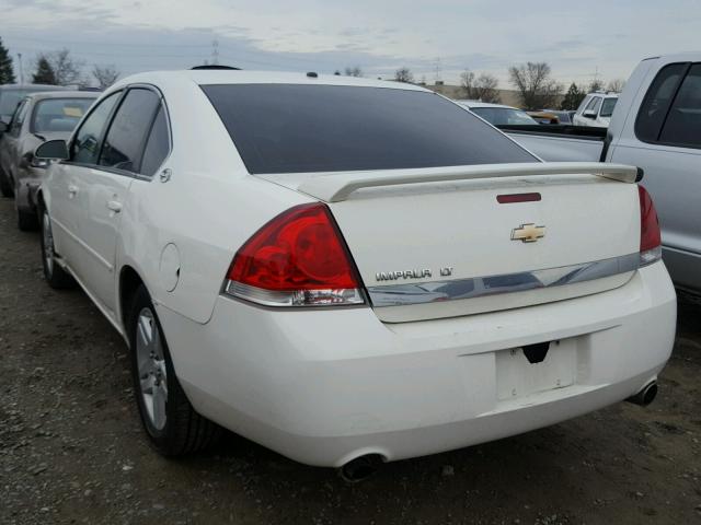 2G1WC581569321213 - 2006 CHEVROLET IMPALA LT WHITE photo 3