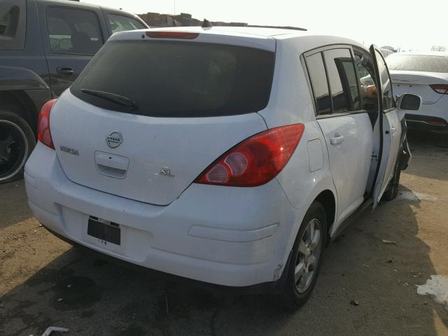 3N1BC13E29L387585 - 2009 NISSAN VERSA S WHITE photo 4