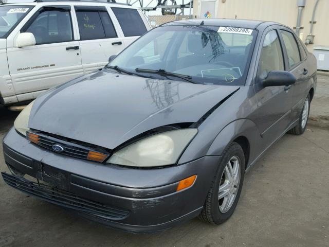 1FAFP34P93W147617 - 2003 FORD FOCUS SE GRAY photo 2