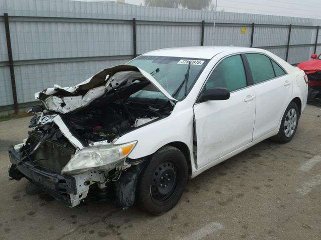 4T4BF3EK8BR142757 - 2011 TOYOTA CAMRY BASE WHITE photo 2