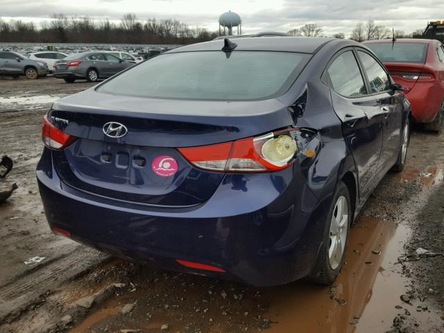 5NPDH4AE0DH375827 - 2013 HYUNDAI ELANTRA GL BLUE photo 4