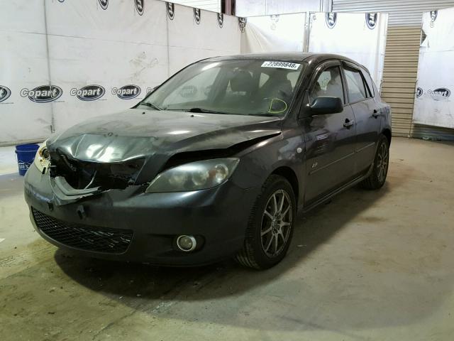 JM1BK143841142397 - 2004 MAZDA 3 HATCHBAC BLACK photo 2