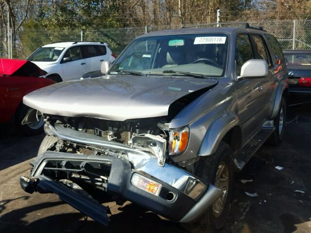 JT3HN86R420370173 - 2002 TOYOTA 4RUNNER SR SILVER photo 2