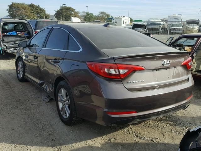 5NPE24AF8FH161119 - 2015 HYUNDAI SONATA SE BROWN photo 3