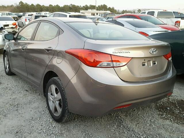 5NPDH4AE8DH155612 - 2013 HYUNDAI ELANTRA GL BROWN photo 3