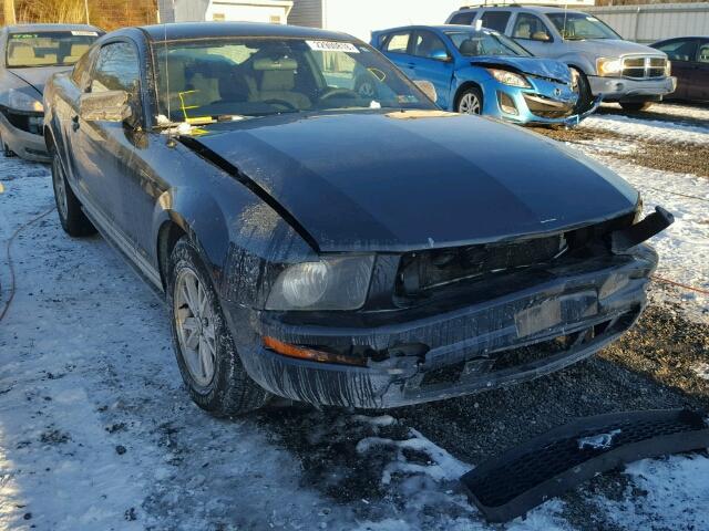 1ZVFT80N475267938 - 2007 FORD MUSTANG BLACK photo 1