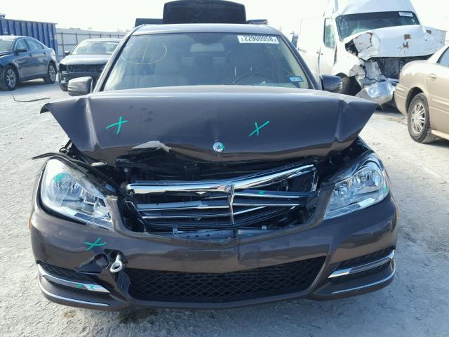 WDDGF4HBXDR301473 - 2013 MERCEDES-BENZ C 250 BROWN photo 9