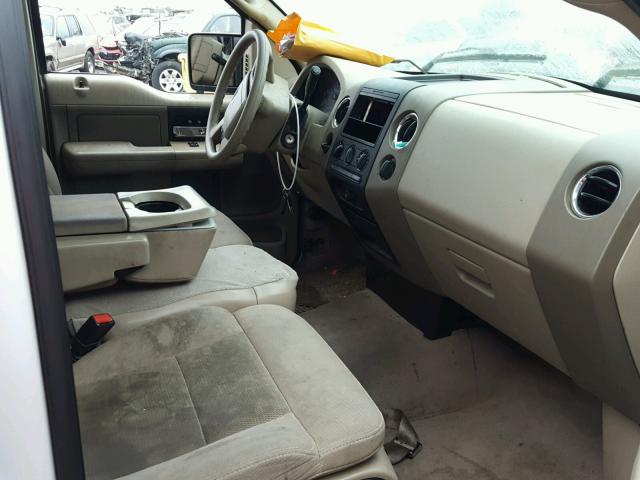 1FTPF12514NC47936 - 2004 FORD F150 WHITE photo 5