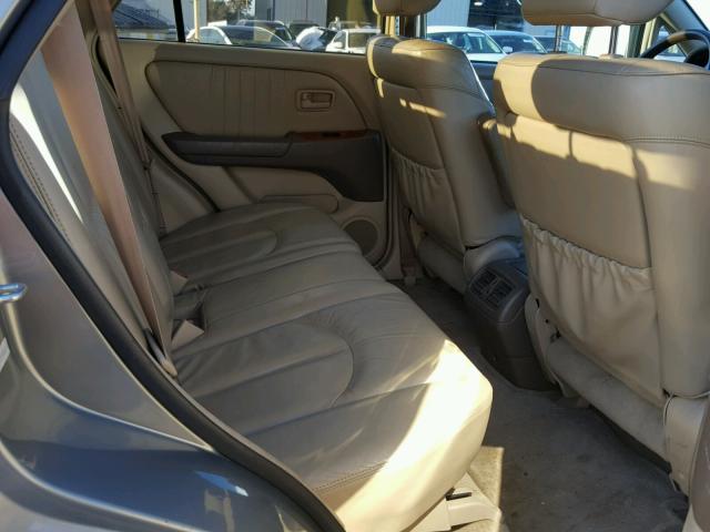 JT6HF10U7Y0095623 - 2000 LEXUS RX 300 GOLD photo 6