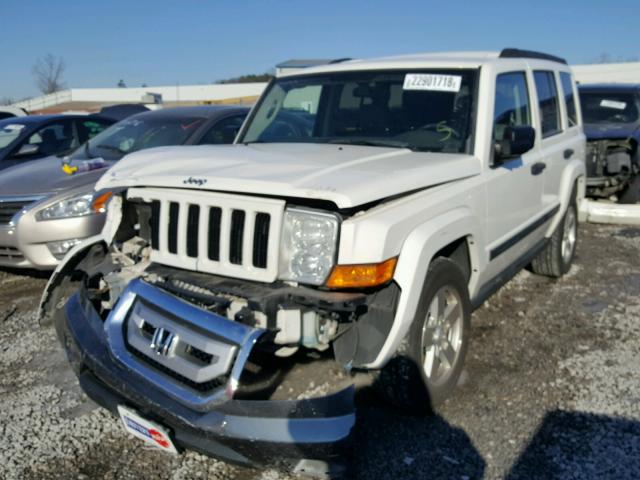 1J8HH48N06C286595 - 2006 JEEP COMMANDER WHITE photo 2