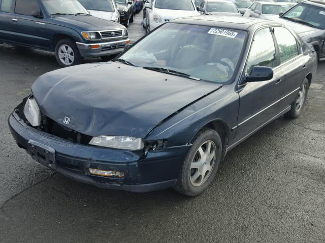 1HGCD5657RA085090 - 1994 HONDA ACCORD EX BLUE photo 2