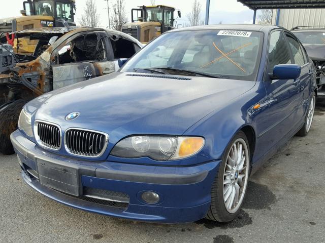 WBAEV53415KM39333 - 2005 BMW 330 I BLUE photo 2