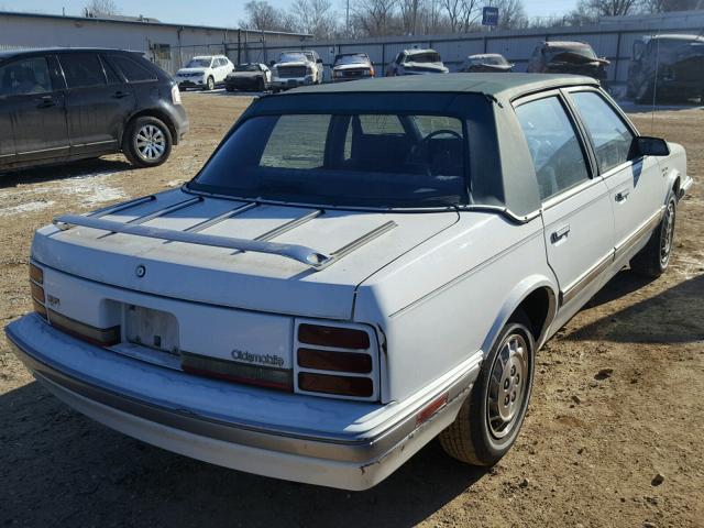 1G3AG54N0P6383139 - 1993 OLDSMOBILE CUTLASS CI WHITE photo 4