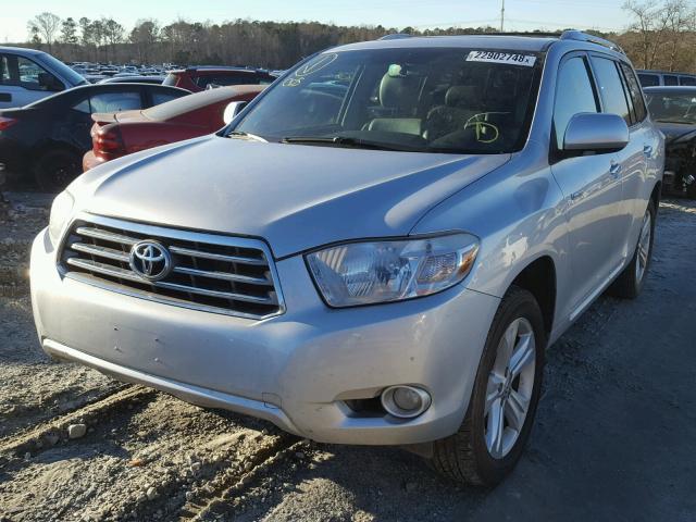 5TDDK3EH6AS013118 - 2010 TOYOTA HIGHLANDER SILVER photo 2