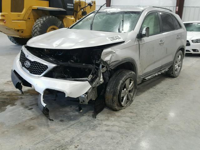 5XYKU4A61DG333377 - 2013 KIA SORENTO EX SILVER photo 2