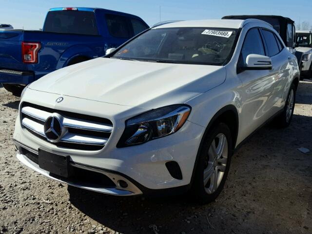 WDCTG4EB0GJ253943 - 2016 MERCEDES-BENZ GLA 250 WHITE photo 2