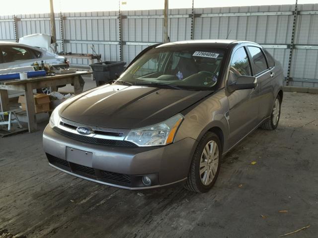 1FAHP37N99W102446 - 2009 FORD FOCUS SEL GRAY photo 2