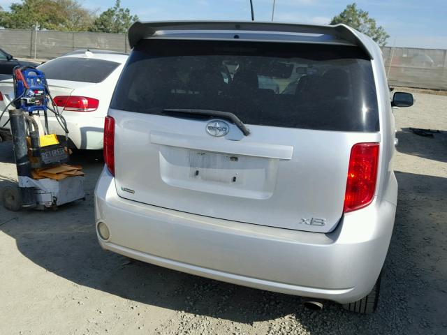 JTLKE50E781041061 - 2008 TOYOTA SCION XB SILVER photo 9