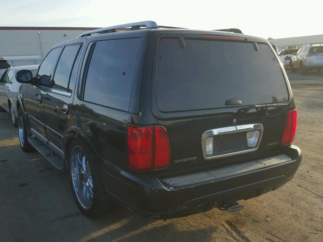 5LMPU28L2XLJ15939 - 1999 LINCOLN NAVIGATOR BLACK photo 3