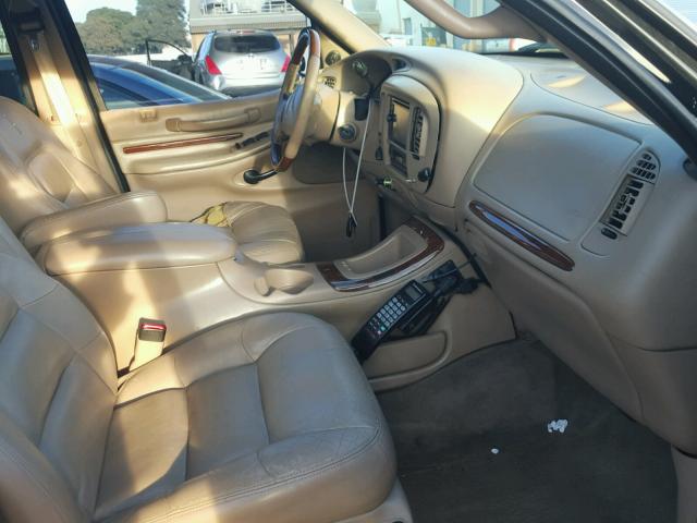 5LMPU28L2XLJ15939 - 1999 LINCOLN NAVIGATOR BLACK photo 5
