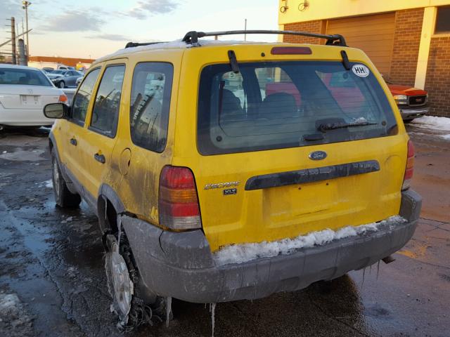 1FMCU031X1KC62633 - 2001 FORD ESCAPE XLT YELLOW photo 3