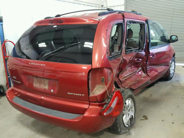 1B4GP453X2B536298 - 2002 DODGE CARAVAN SP RED photo 4