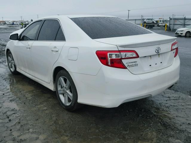 4T1BF1FK7EU773470 - 2014 TOYOTA CAMRY L WHITE photo 3