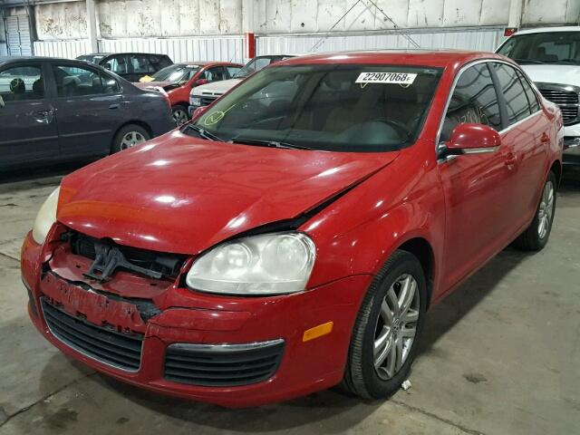 3VWSF81K07M022137 - 2007 VOLKSWAGEN JETTA 2.5 RED photo 2