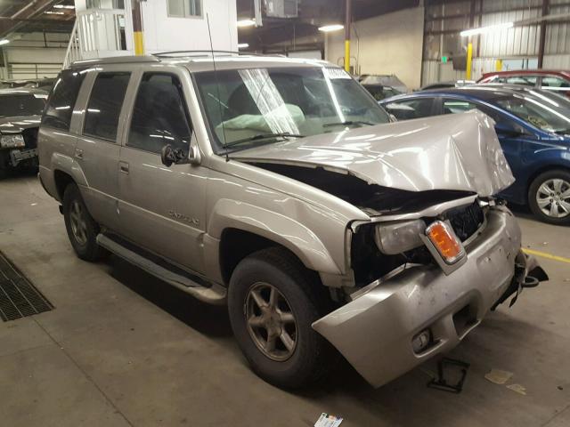 1GYEK13R4YR153689 - 2000 CADILLAC ESCALADE SILVER photo 1