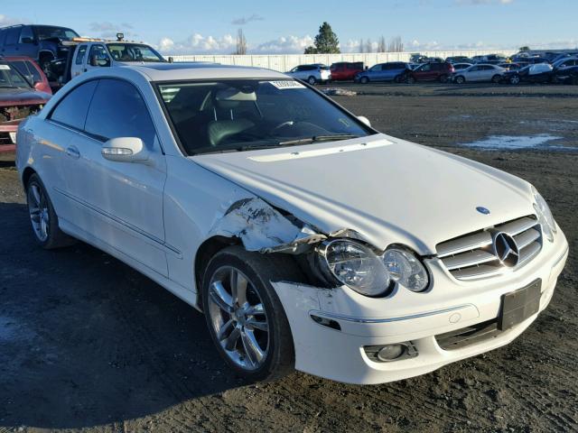 WDBTJ56H68F234722 - 2008 MERCEDES-BENZ CLK 350 WHITE photo 1