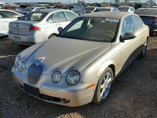 SAJWA01U65HN34686 - 2005 JAGUAR S-TYPE 4.2 BROWN photo 2