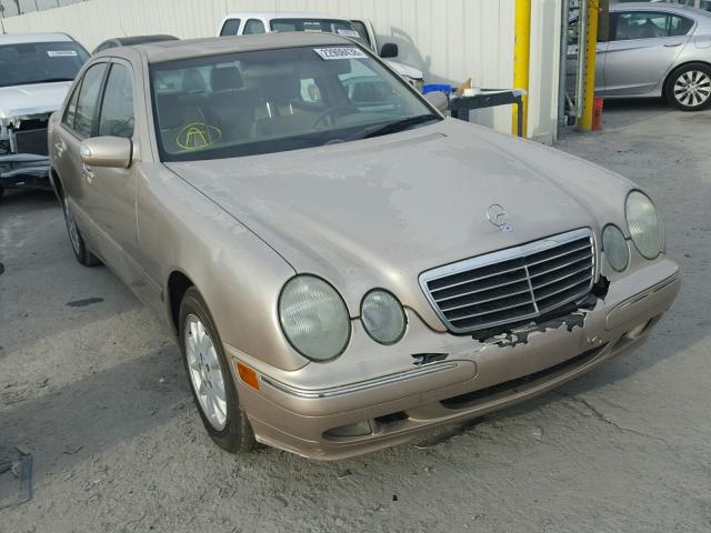 WDBJF65J9YB003663 - 2000 MERCEDES-BENZ E 320 GOLD photo 1