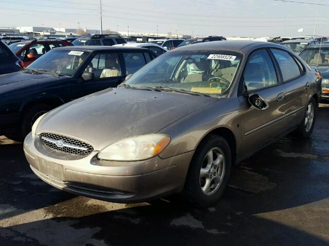 1FAFP53292A218313 - 2002 FORD TAURUS SE GOLD photo 2