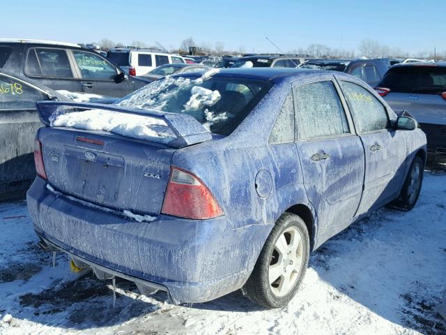 1FAHP34N36W165140 - 2006 FORD FOCUS ZX4 BLUE photo 4