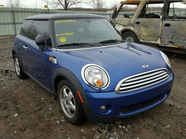 WMWMF335X9TW71287 - 2009 MINI COOPER BLUE photo 1