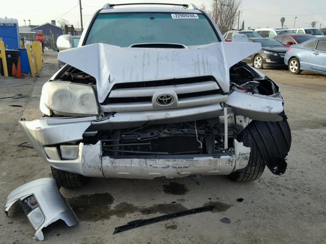 JTEZT14R758006654 - 2005 TOYOTA 4RUNNER SR SILVER photo 9