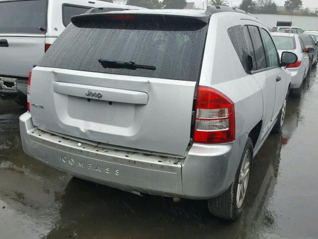 1J8FF47W08D647361 - 2008 JEEP COMPASS SP SILVER photo 4