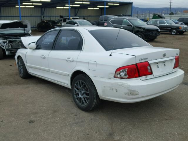 KNAGD128055399995 - 2005 KIA OPTIMA LX WHITE photo 3