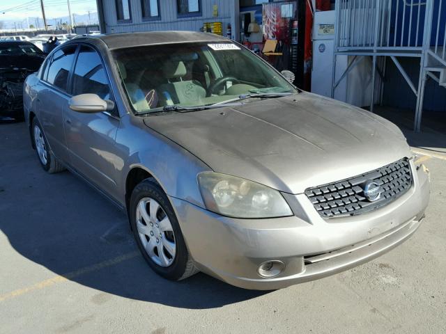 1N4AL11D15C204689 - 2005 NISSAN ALTIMA S GOLD photo 1