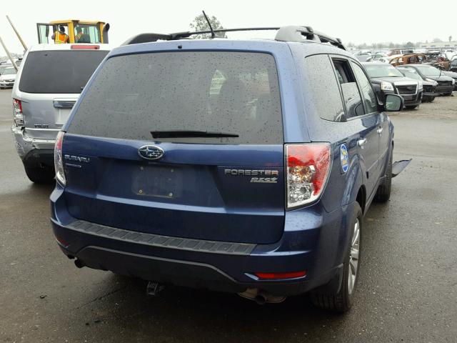 JF2SHADC9DH442036 - 2013 SUBARU FORESTER 2 BLUE photo 4