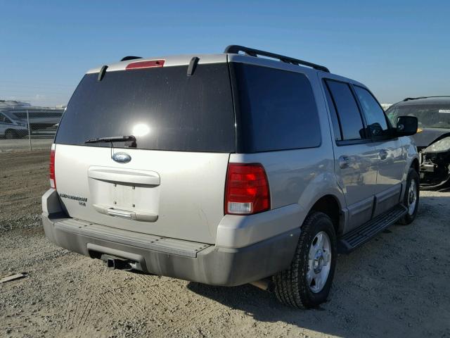 1FMPU16516LA55801 - 2006 FORD EXPEDITION SILVER photo 4