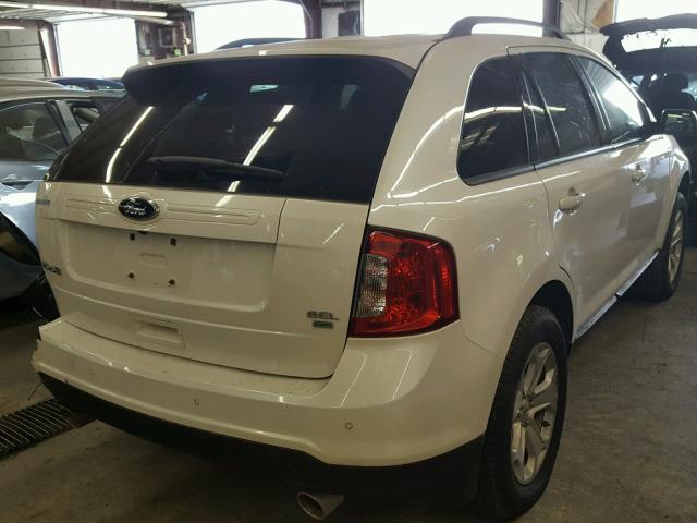 2FMDK4JC1DBC37639 - 2013 FORD EDGE SEL WHITE photo 4